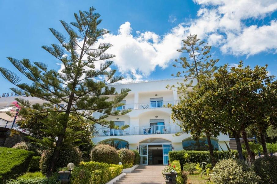 Marcaneto Hotel سكاريو المظهر الخارجي الصورة